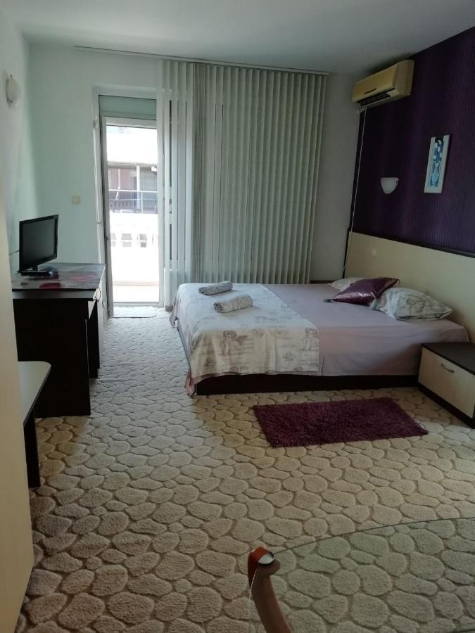 Art Guest House Orchidea Pomorie Exterior photo