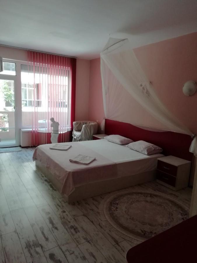 Art Guest House Orchidea Pomorie Exterior photo